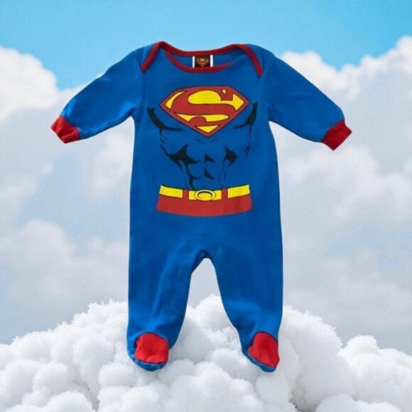 DC Comics Superman Front & Back Print Footie 0-3 Months - Picture 1 of 10